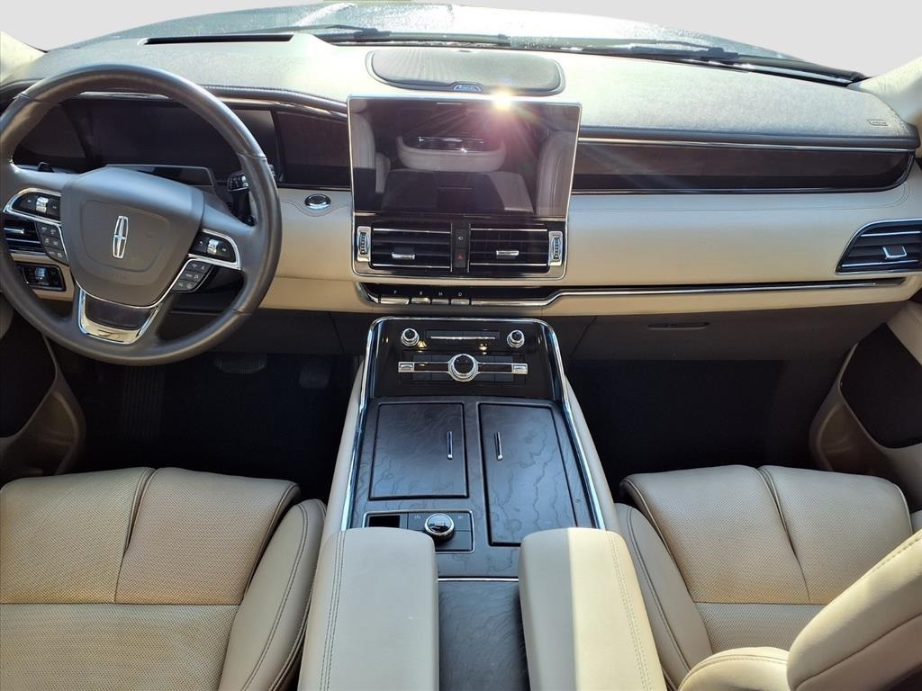 Lincoln Navigator L Reserve 4WD 2023