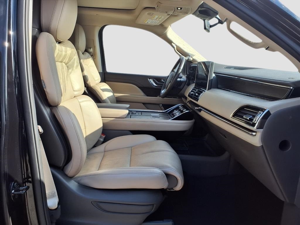 Lincoln Navigator L Reserve 4WD 2023