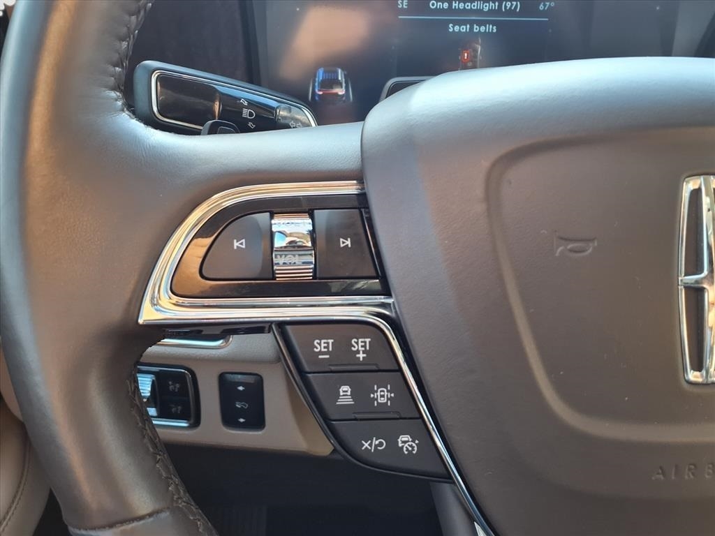 Lincoln Navigator L Reserve 4WD 2023