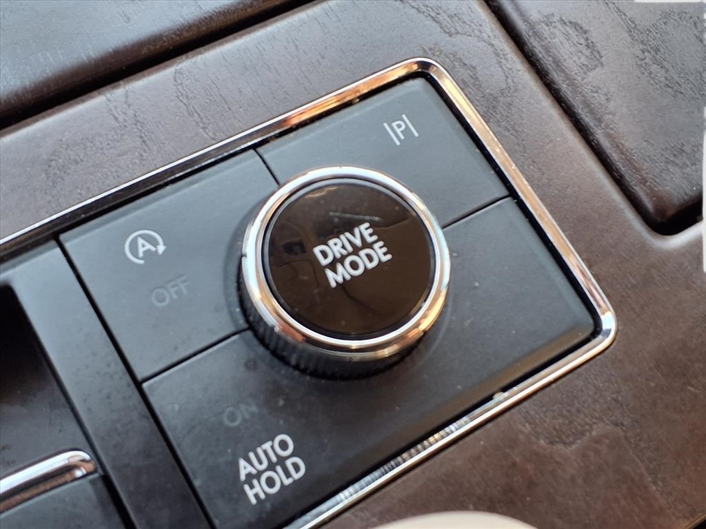 Lincoln Navigator L Reserve 4WD 2023