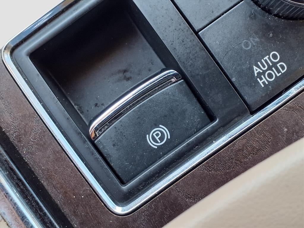 Lincoln Navigator L Reserve 4WD 2023