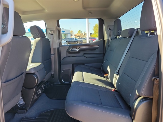 Chevrolet Silverado 1500 LT-L Crew Cab 4WD 2023