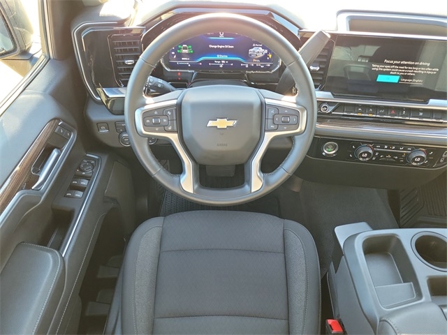 Chevrolet Silverado 1500 LT-L Crew Cab 4WD 2023