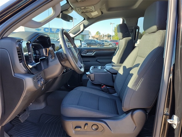 Chevrolet Silverado 1500 LT-L Crew Cab 4WD 2023