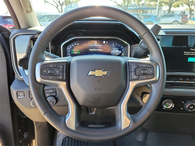 Chevrolet Silverado 1500 LT-L Crew Cab 4WD 2023