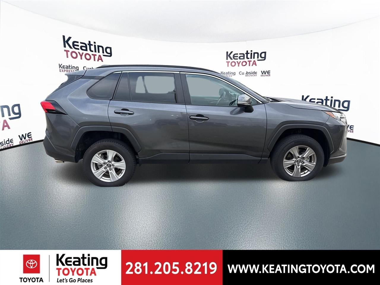 Toyota RAV4 XLE 2025