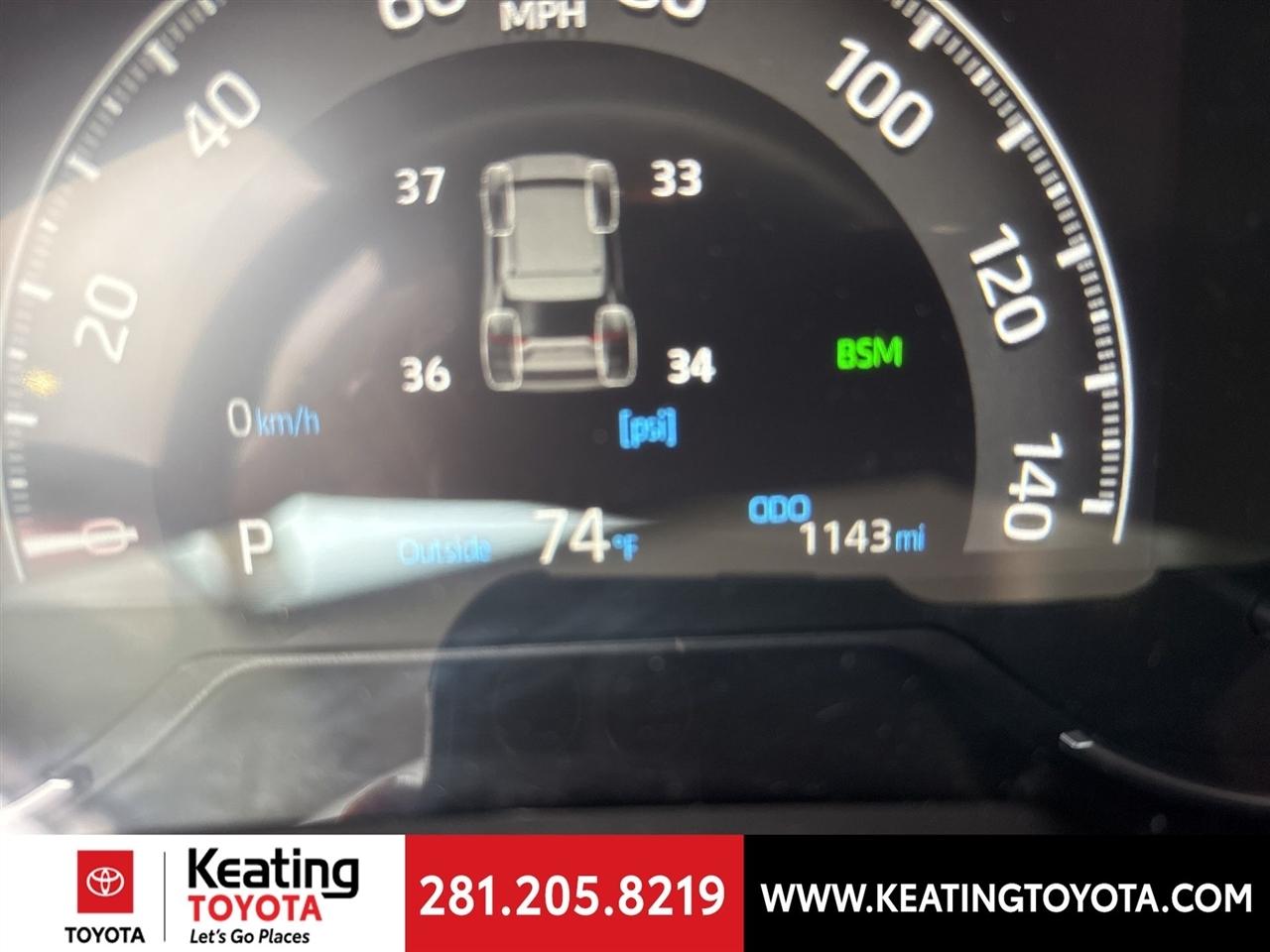 Toyota RAV4 XLE 2025