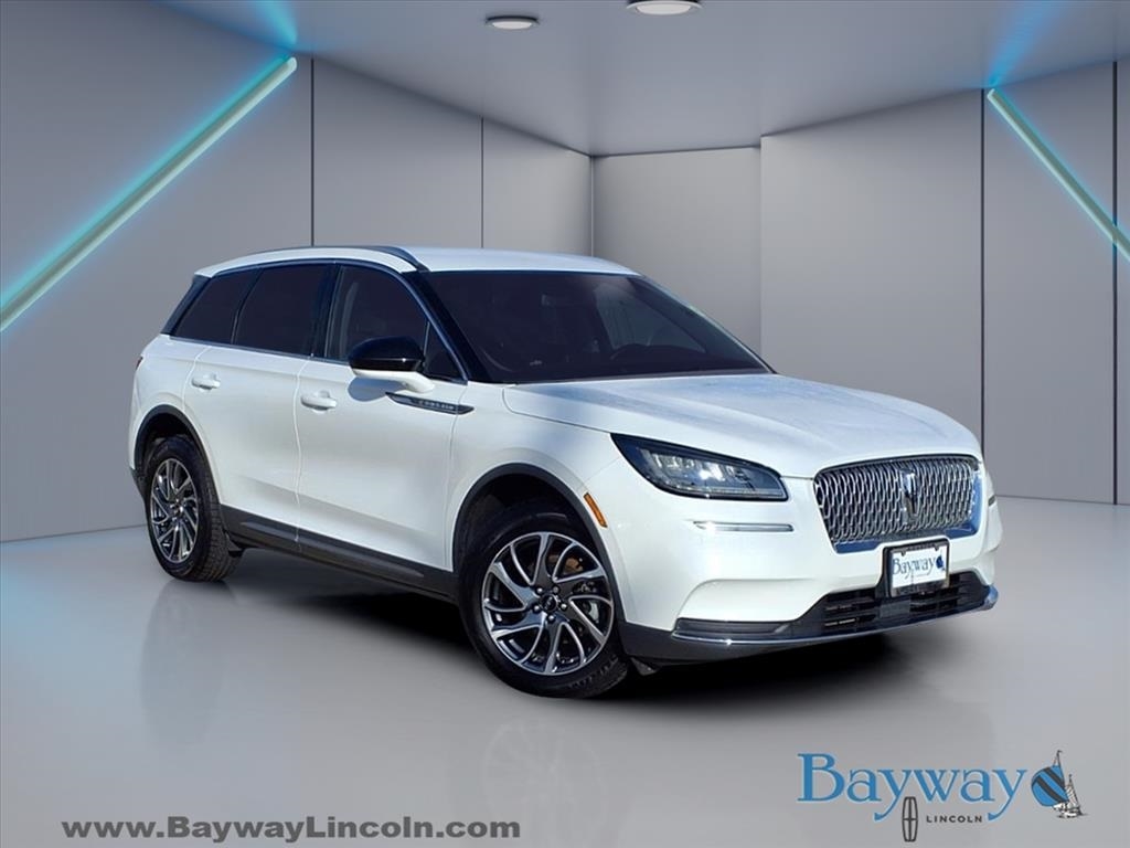 Lincoln Corsair Base 2021