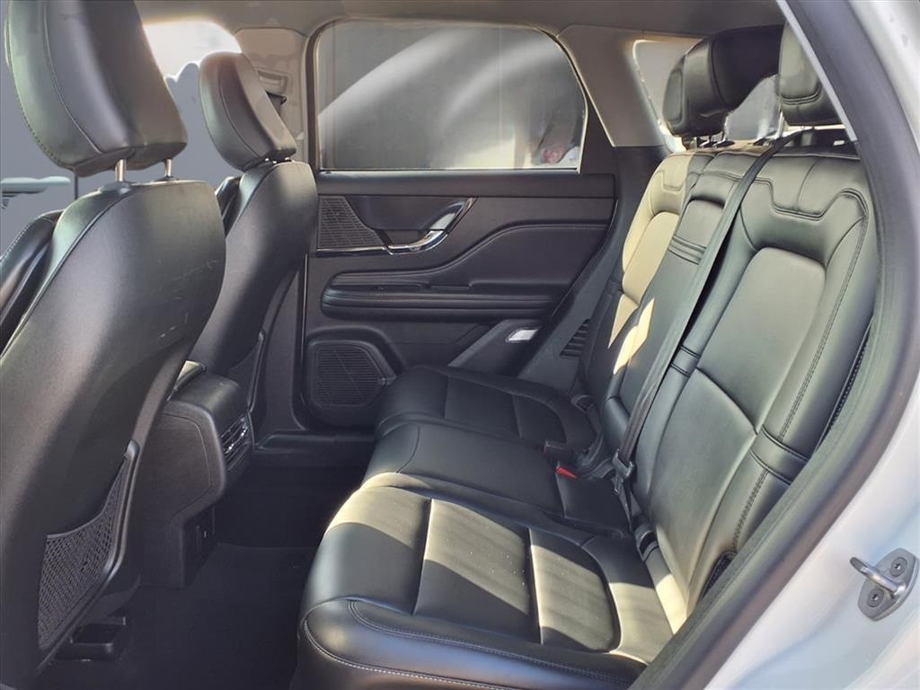 Lincoln Corsair Base 2021