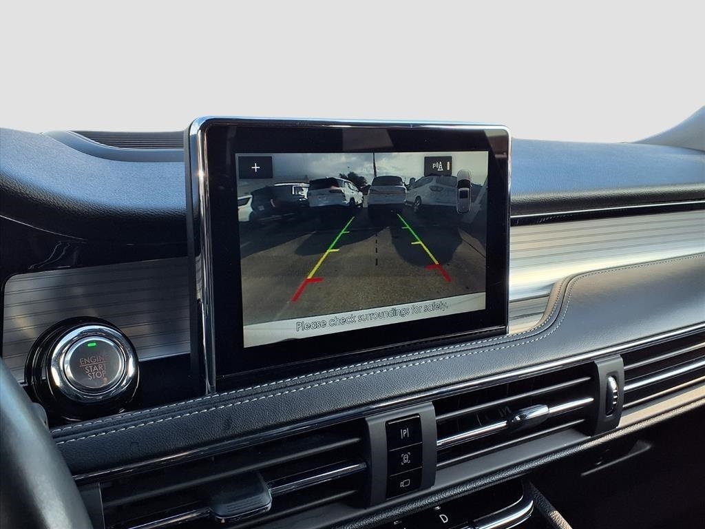 Lincoln Corsair Base 2021