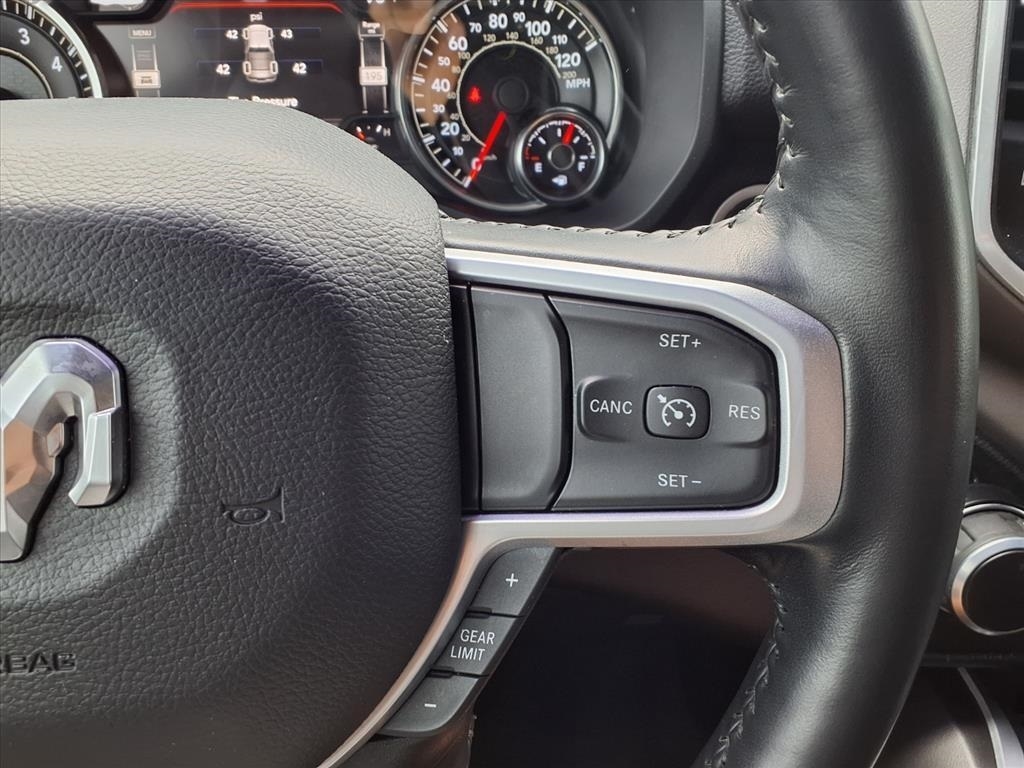 RAM 1500 Big Horn Crew Cab SWB 2WD 2022