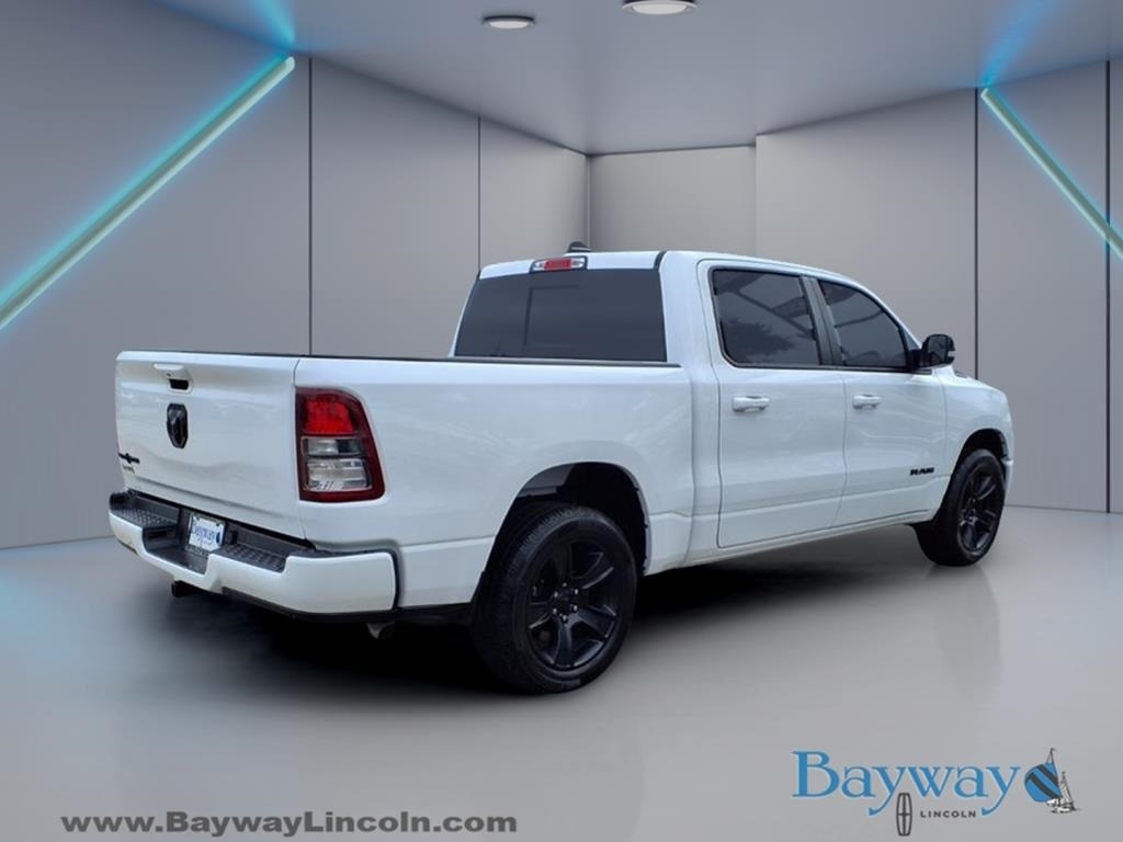 RAM 1500 Big Horn Crew Cab SWB 2WD 2022