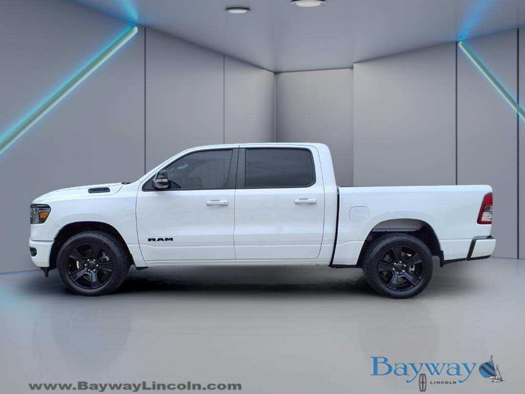 RAM 1500 Big Horn Crew Cab SWB 2WD 2022
