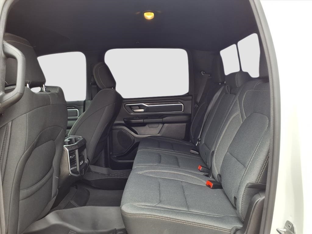 RAM 1500 Big Horn Crew Cab SWB 2WD 2022