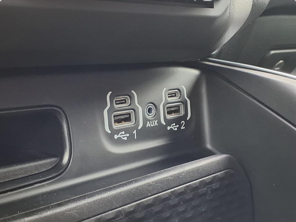 RAM 1500 Big Horn Crew Cab SWB 2WD 2022