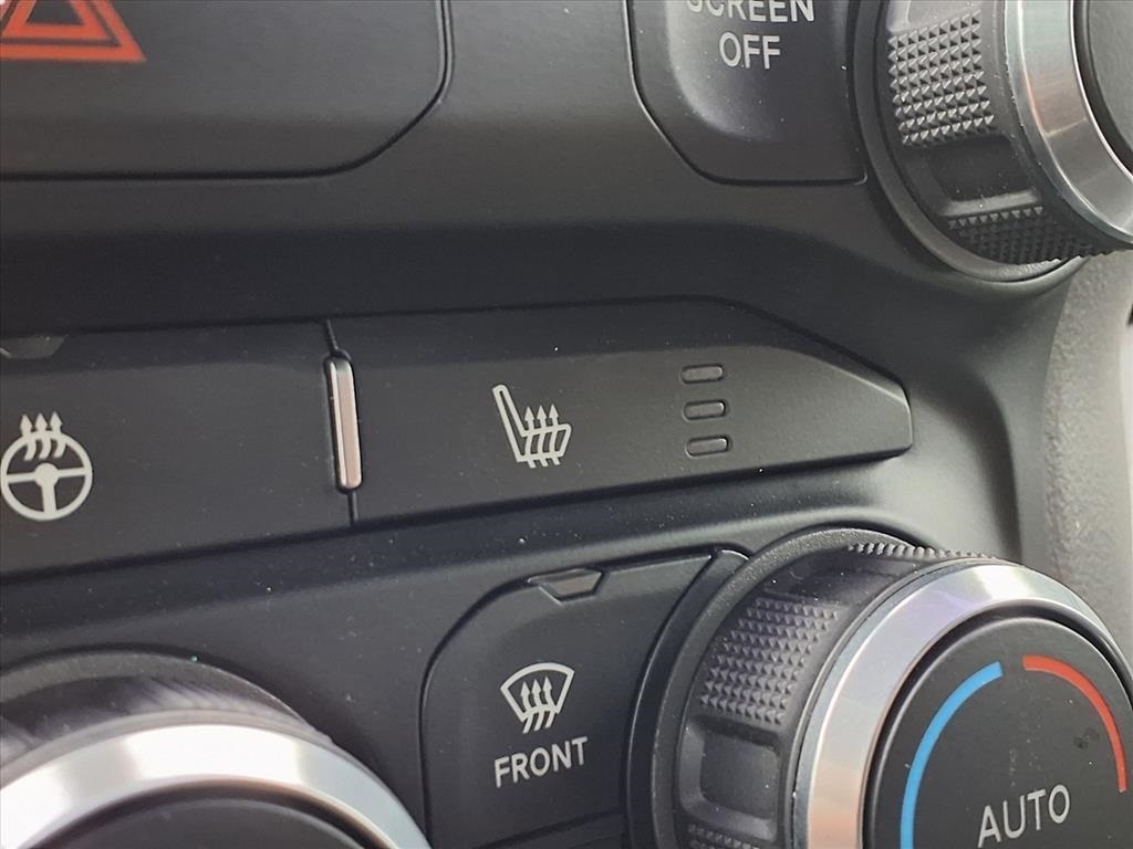 RAM 1500 Big Horn Crew Cab SWB 2WD 2022