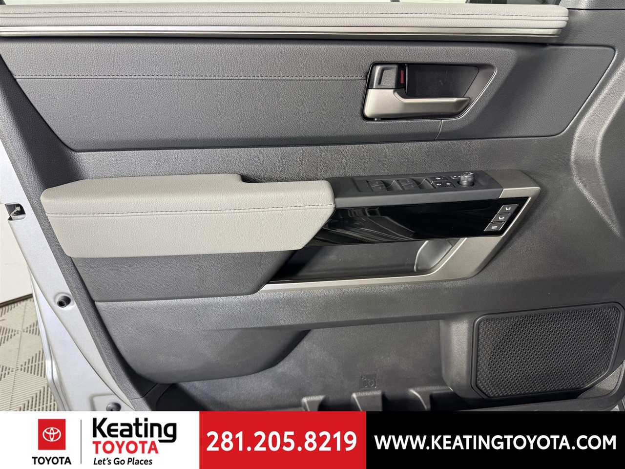 Toyota Tundra Limited CrewMax 4WD Hybrid 2026