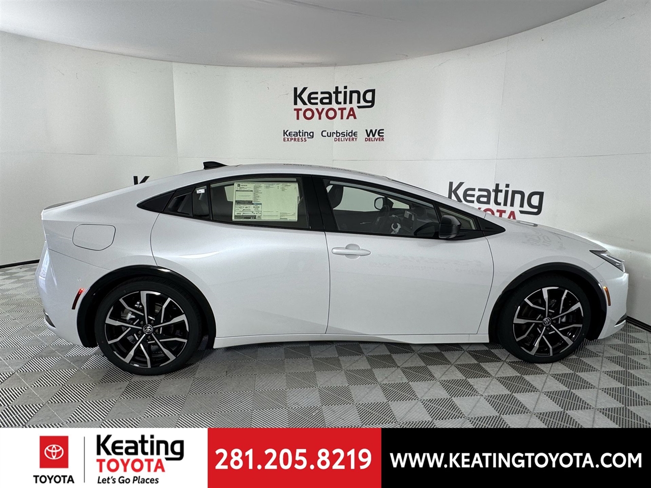 Toyota Prius Plug-In Hybrid XSE Premium 2026