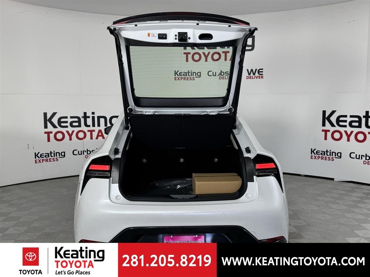 Toyota Prius Plug-In Hybrid XSE Premium 2026