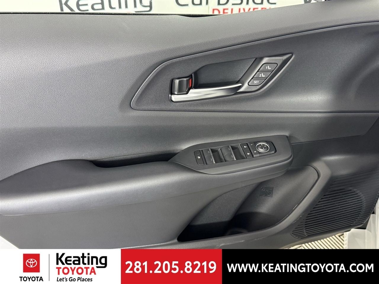 Toyota Prius Plug-In Hybrid XSE Premium 2026