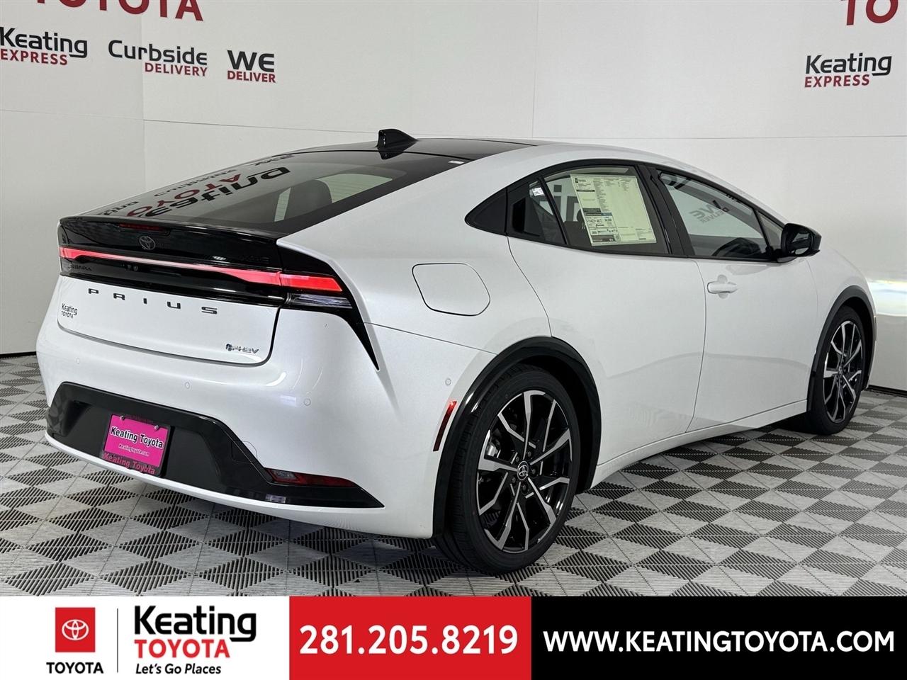 Toyota Prius Plug-In Hybrid XSE Premium 2026