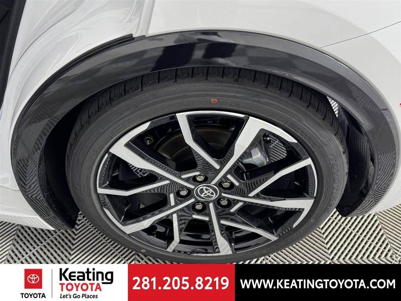 Toyota Prius Plug-In Hybrid XSE Premium 2026