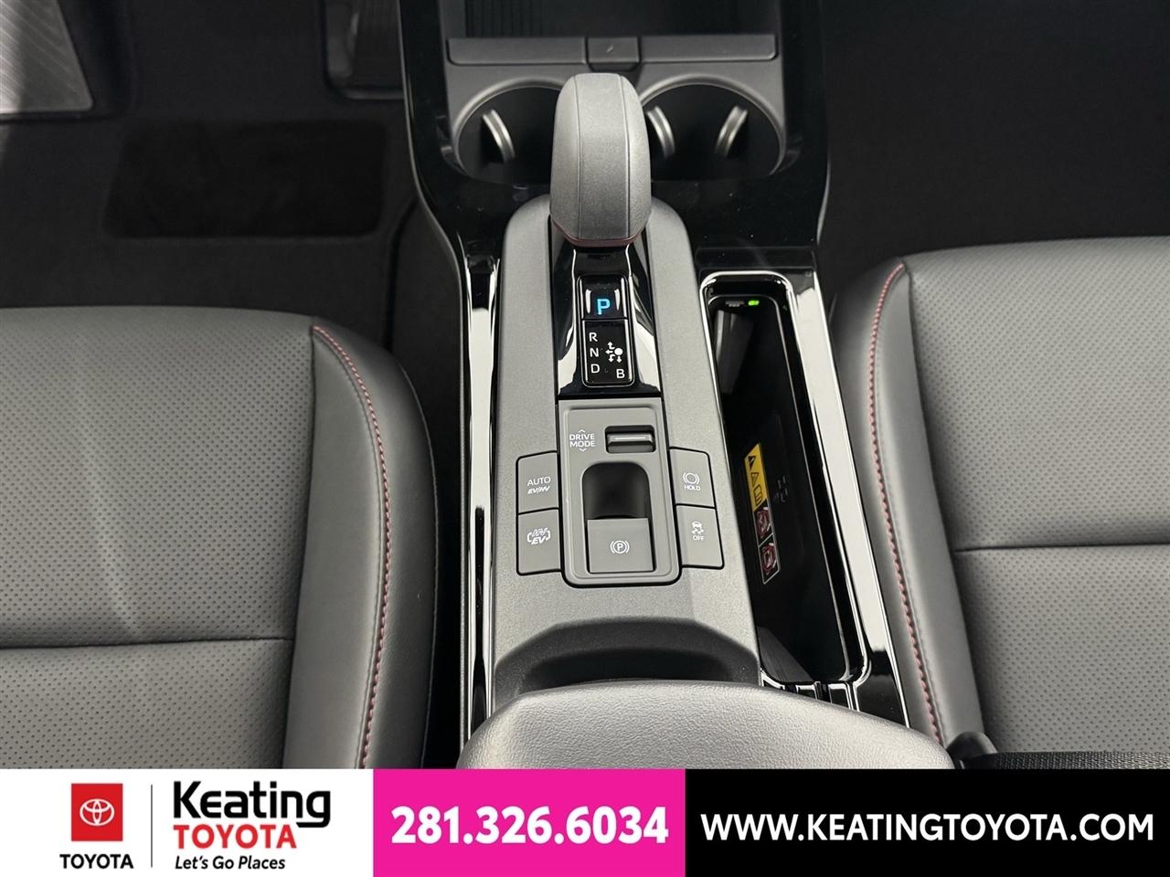 Toyota Prius Plug-In Hybrid XSE Premium 2026