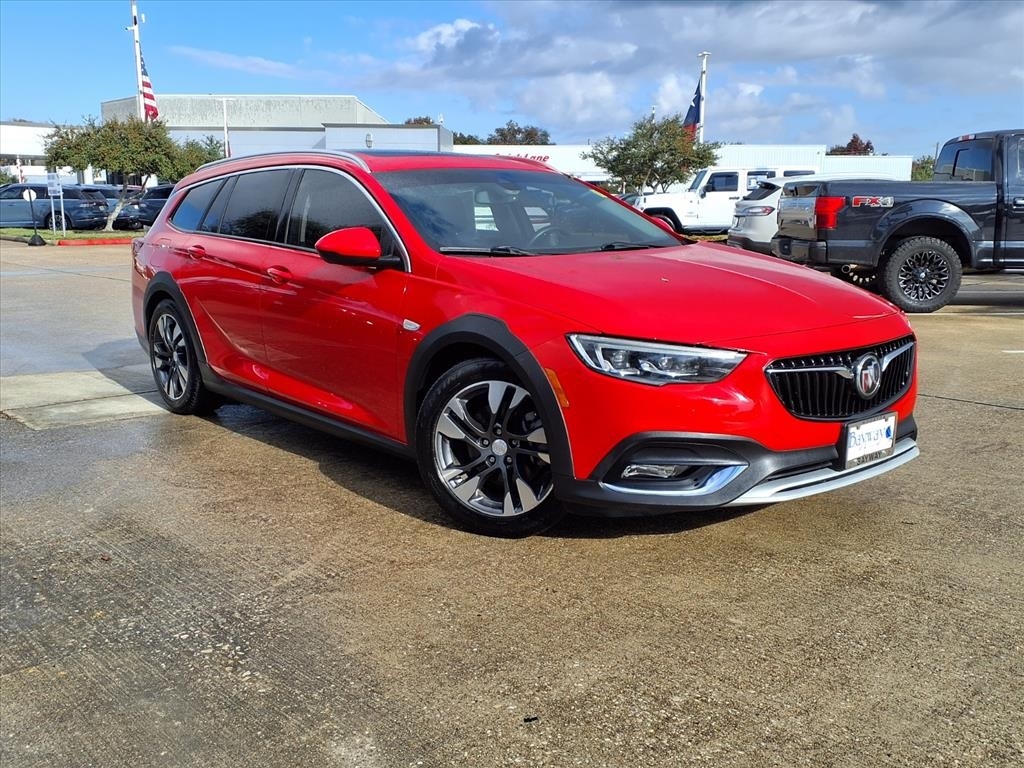 2018 Buick Regal TourX Essence