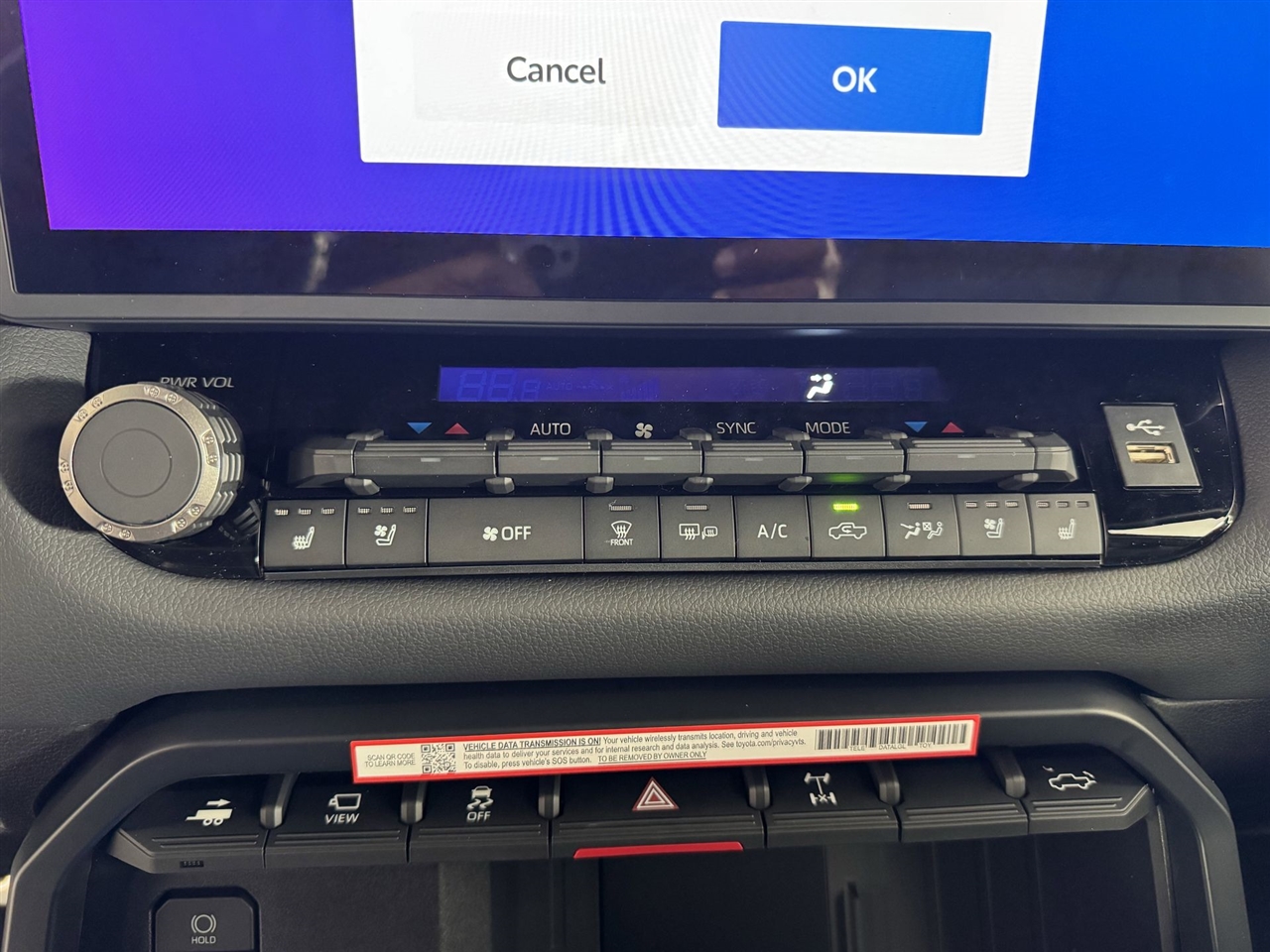 Toyota Tundra TRD PRO CrewMax 4WD Hybrid 2026