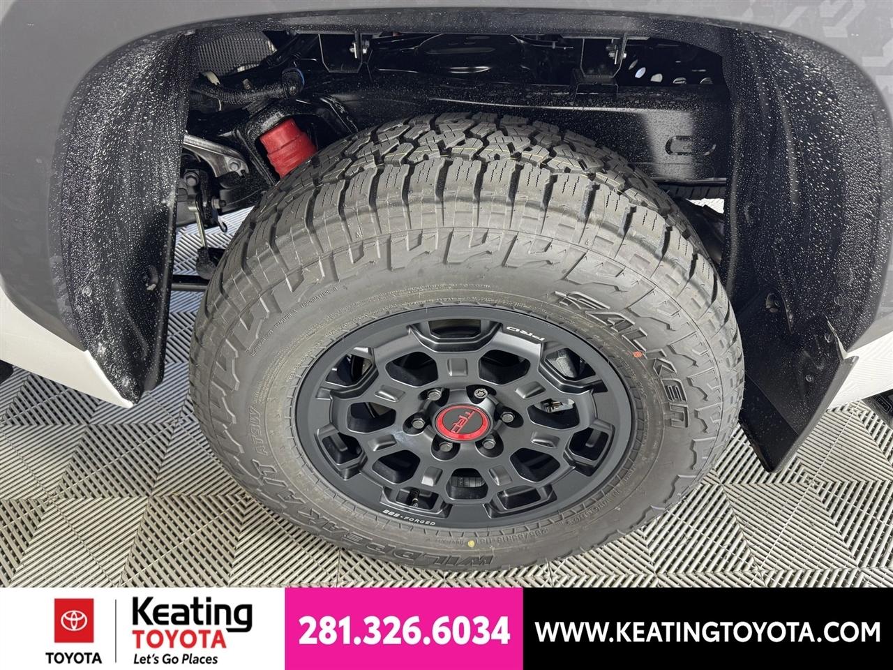 Toyota Tundra TRD PRO CrewMax 4WD Hybrid 2026