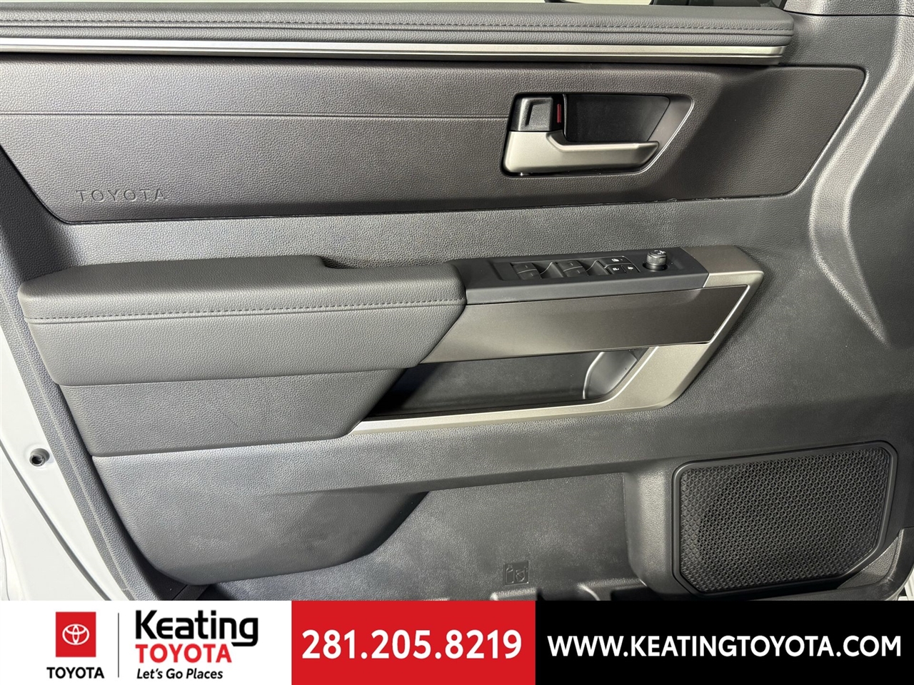 Toyota Tundra SR5 CrewMax 2WD 2026