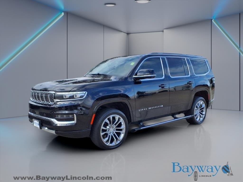 Jeep Grand Wagoneer Series II 4WD 2023