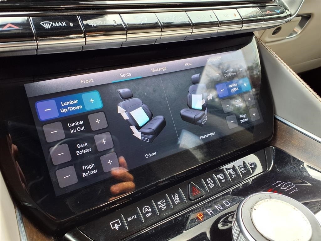 Jeep Grand Wagoneer Series II 4WD 2023