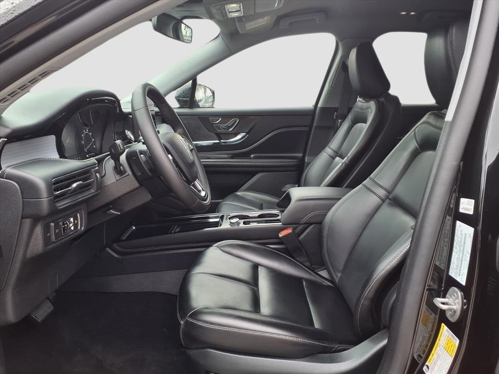 Lincoln Corsair Base 2022