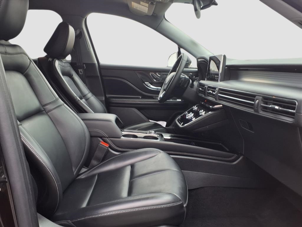 Lincoln Corsair Base 2022