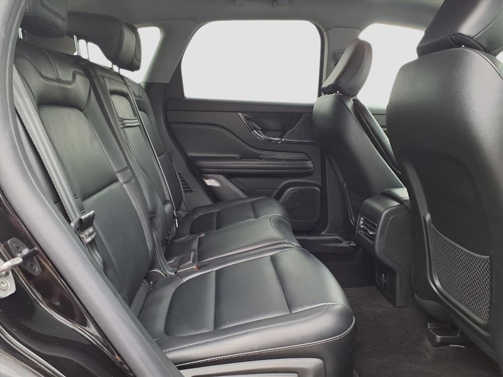 Lincoln Corsair Base 2022