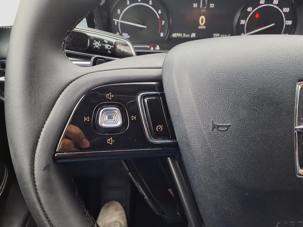 Lincoln Corsair Base 2022