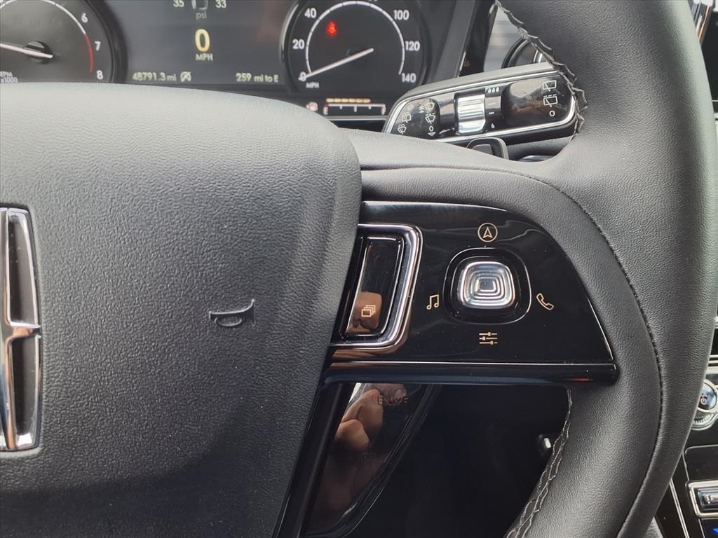 Lincoln Corsair Base 2022