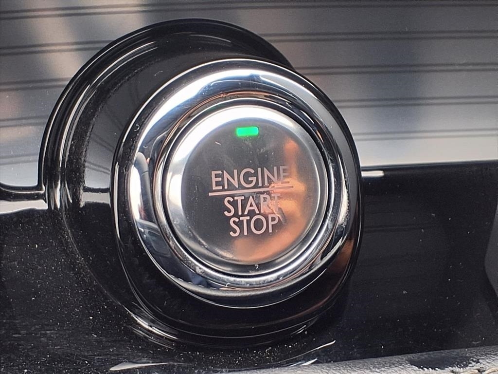 Lincoln Corsair Base 2022