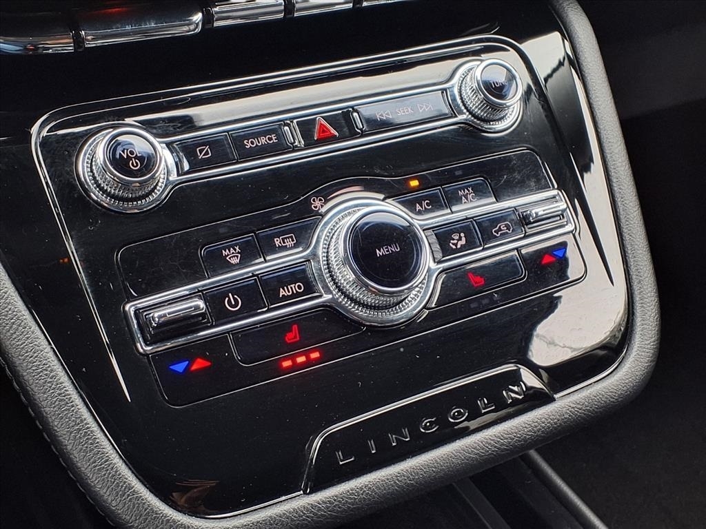 Lincoln Corsair Base 2022