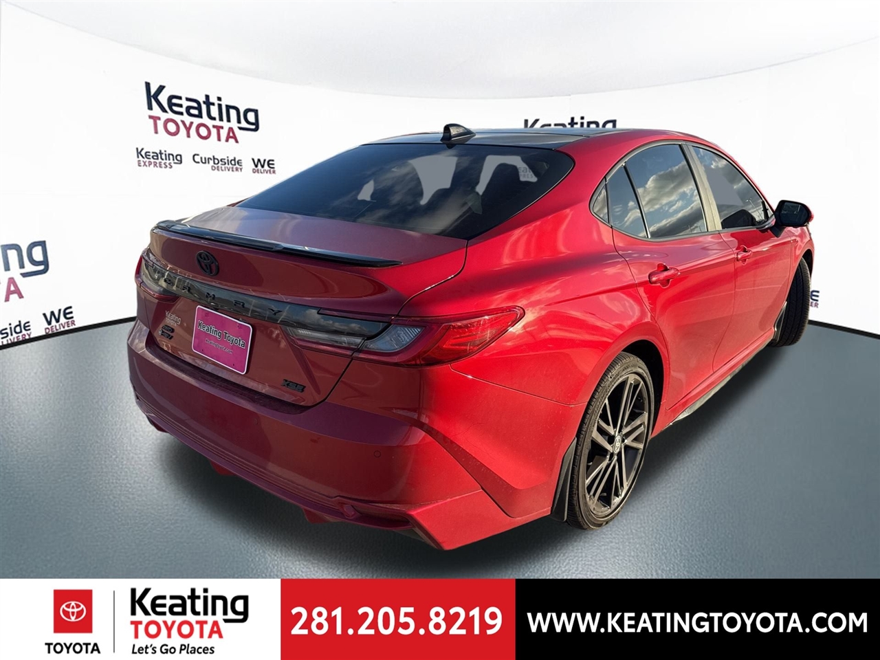 Toyota Camry Hybrid SE AWD 2025