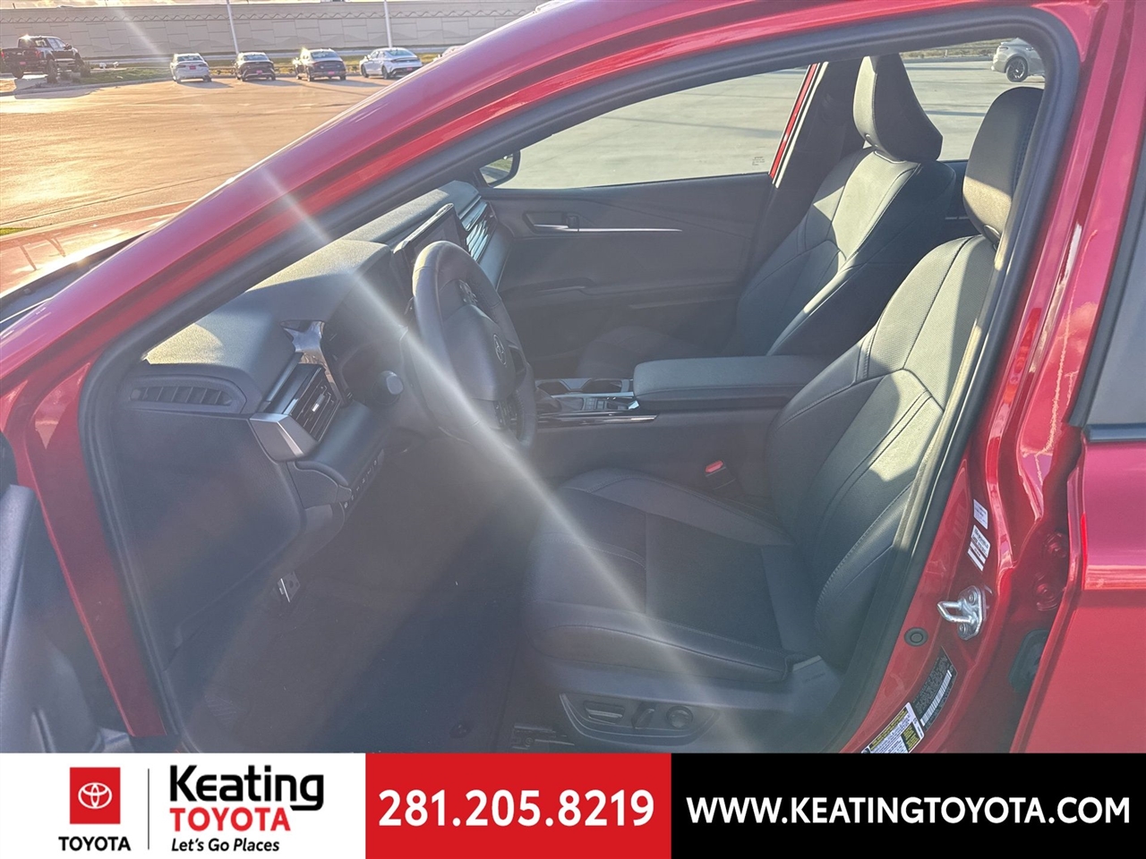 Toyota Camry Hybrid SE AWD 2025