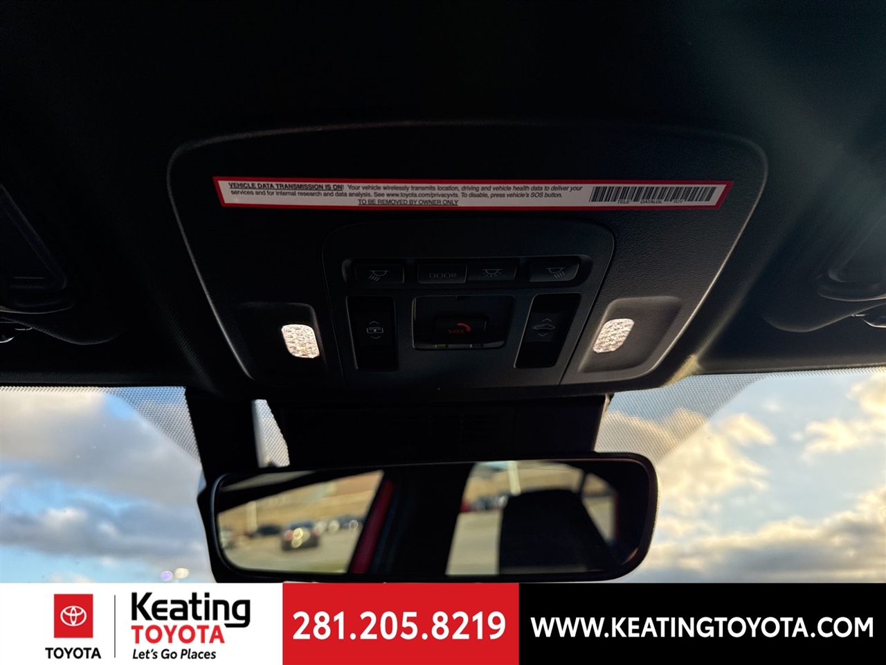 Toyota Camry Hybrid SE AWD 2025