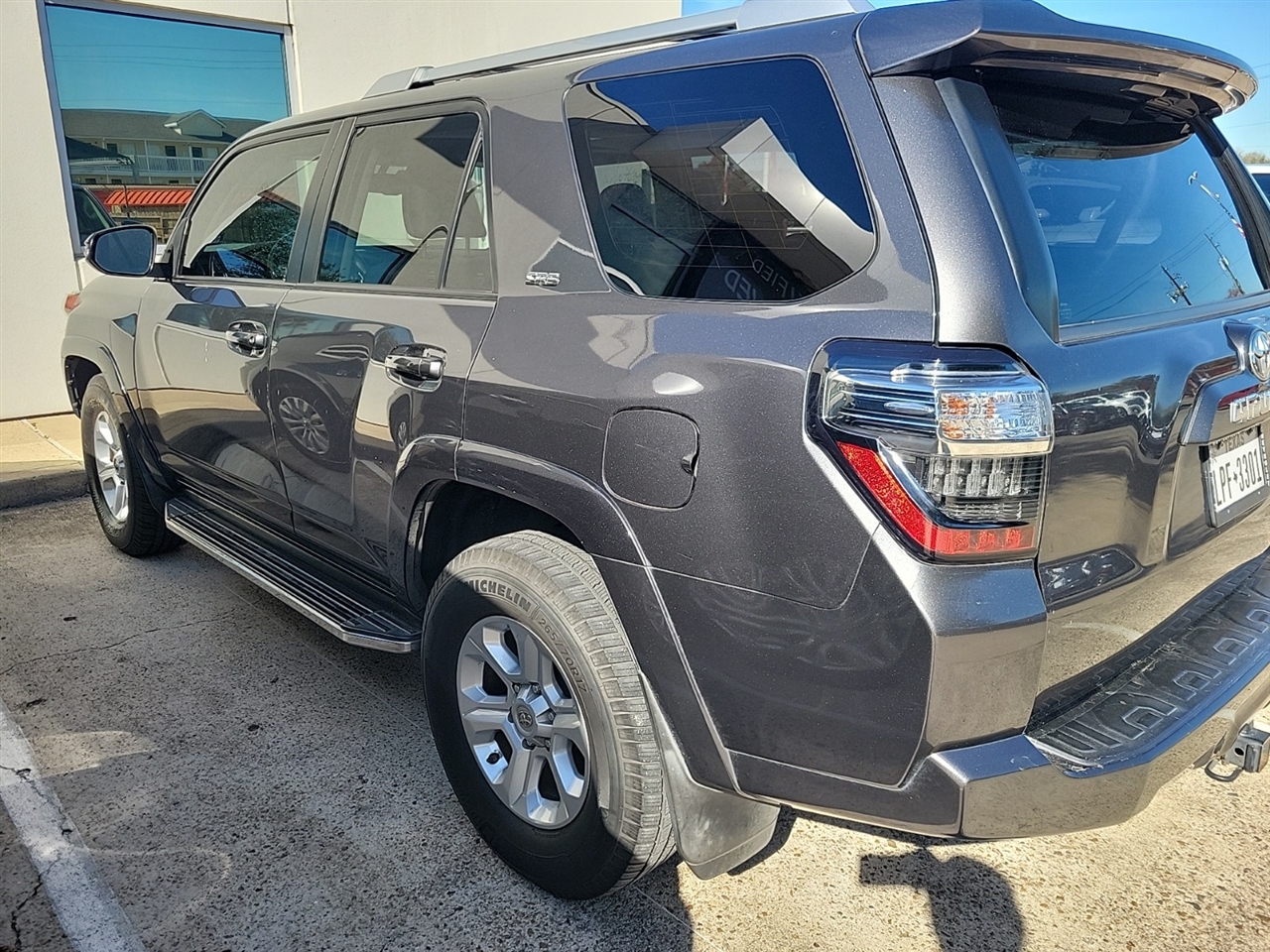Toyota 4Runner SR5 2WD 2016