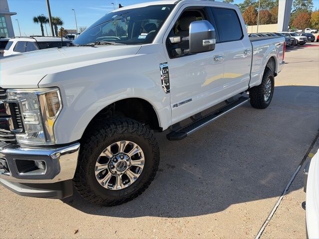 Ford F-250 SD XLT Crew Cab 4WD 2019