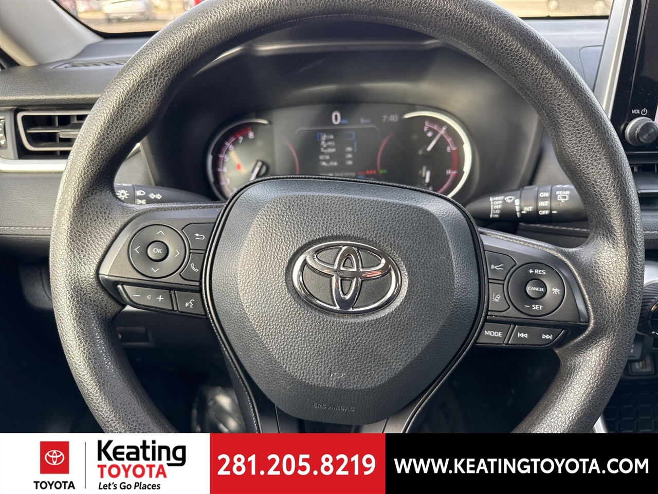 Toyota RAV4 XLE 2023