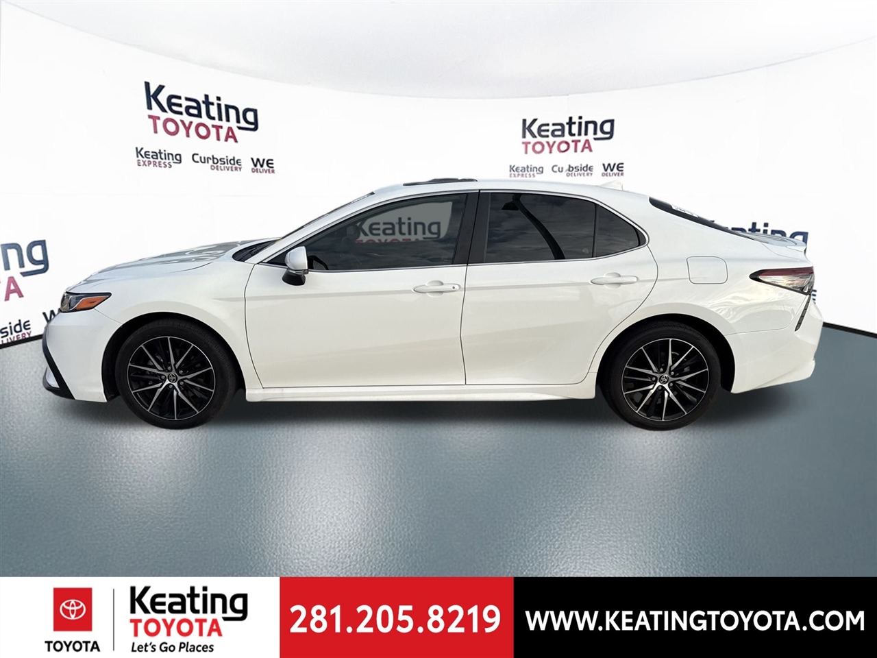 Toyota Camry SE Nightshade Edition 2024