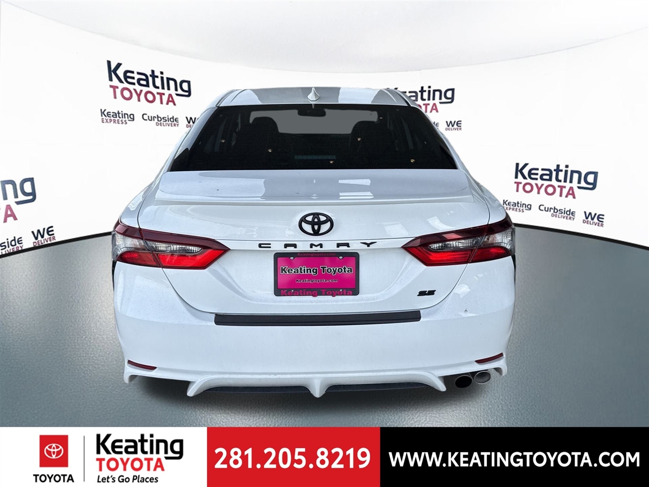 Toyota Camry SE 2024