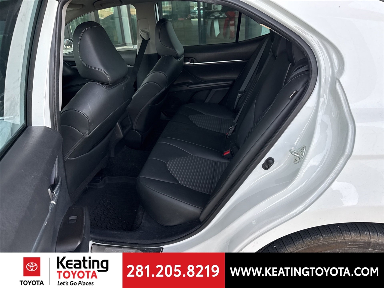 Toyota Camry SE 2024