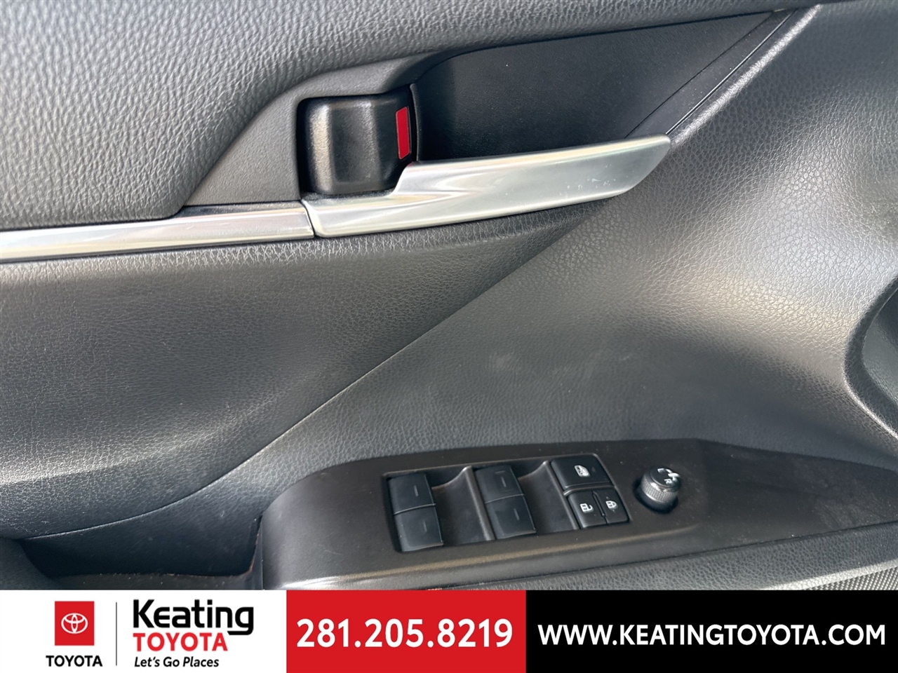 Toyota Camry SE 2024